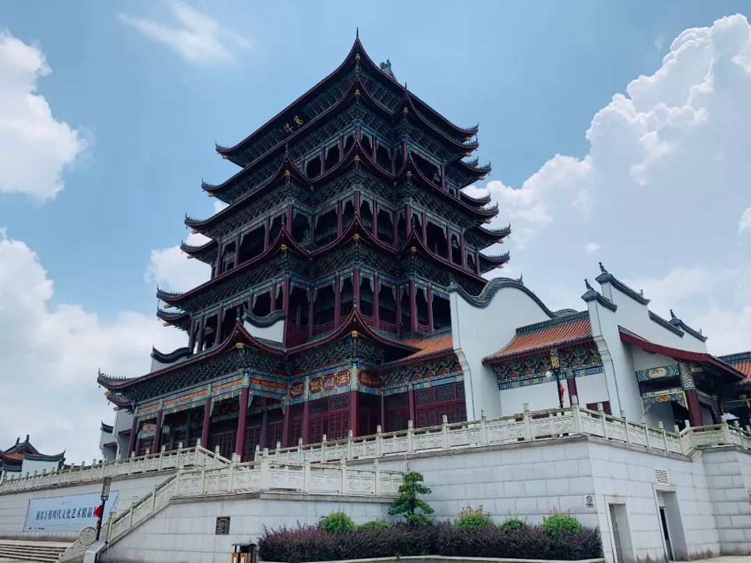 如果可以,我们一起留在湘潭!_万楼