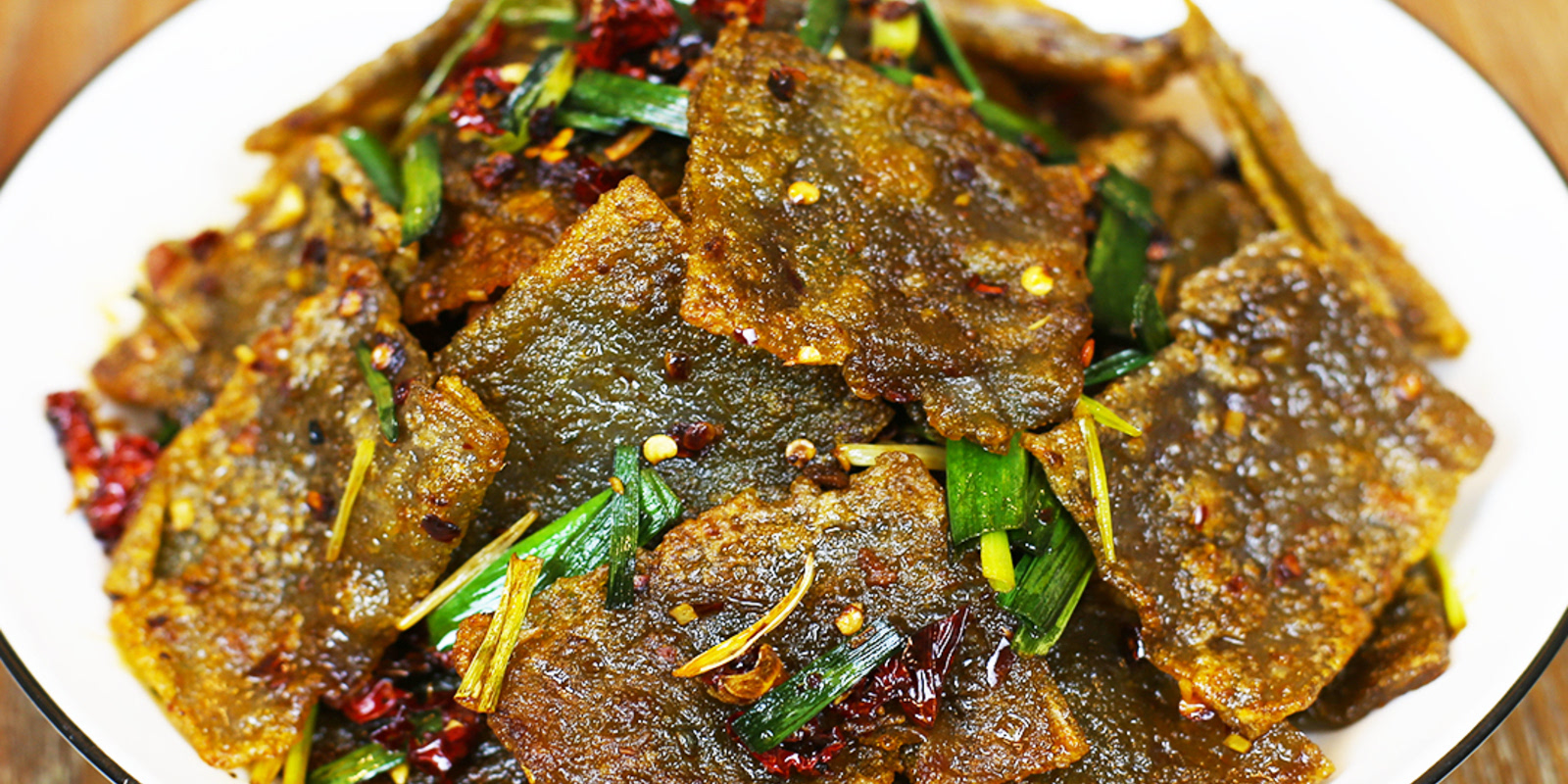 炒蕨粑万万不可直接下油锅炒多加这一步蕨粑好吃还不会粘锅