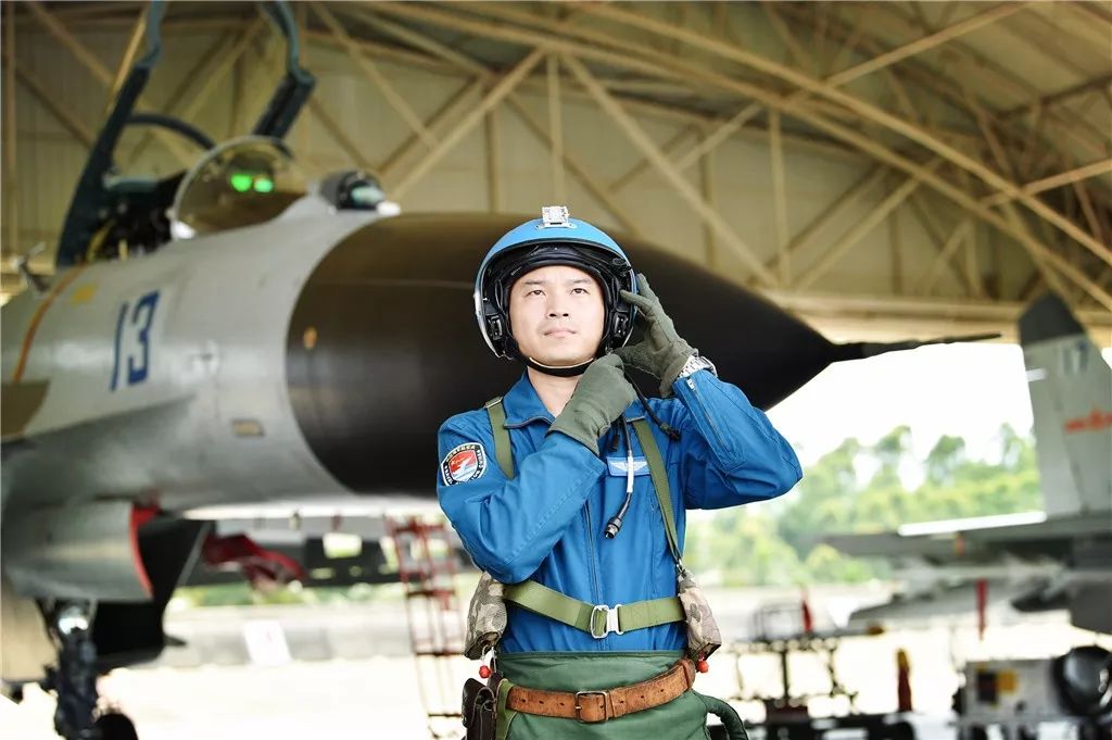 每个军娃的名字都有特别的含义这位军爸在库尔勒给军娃起名