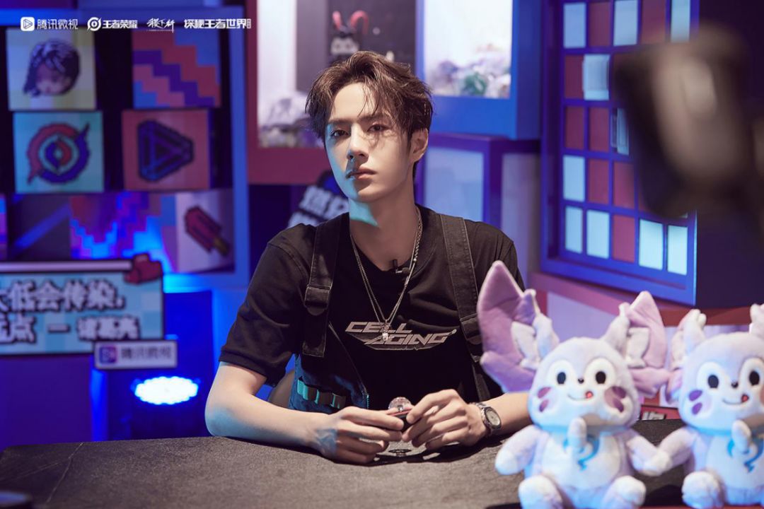 王一博邀你一起逛展,【接受】or【马上前往】?_王者