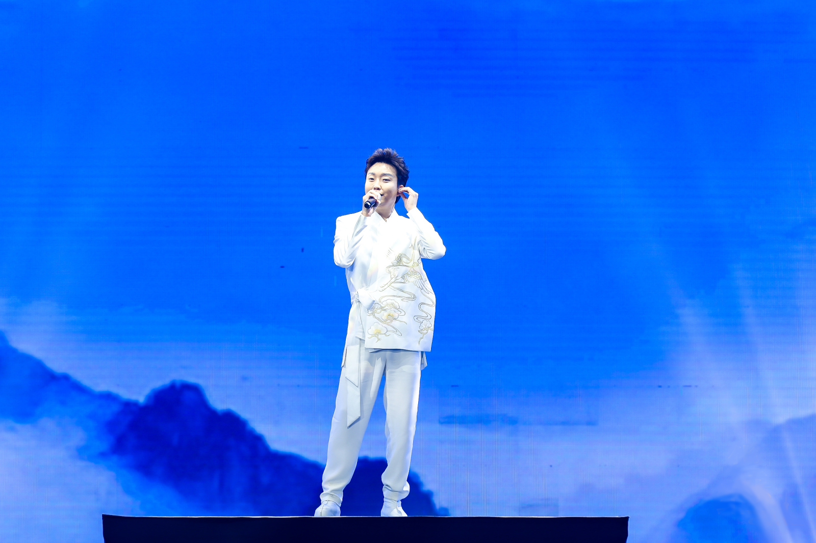 李玉刚感谢你们对传统文化和国风音乐的喜爱与传承