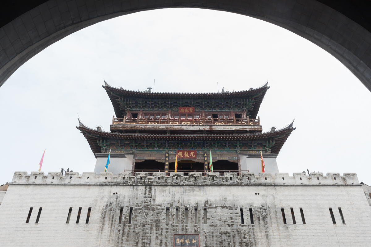 原创洛阳最壮观的古城门始建于隋朝花三千万重修成了知名旅游景点