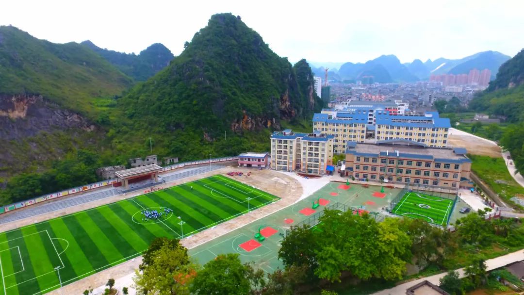 厉害为德保三中民族中学这些娃点赞