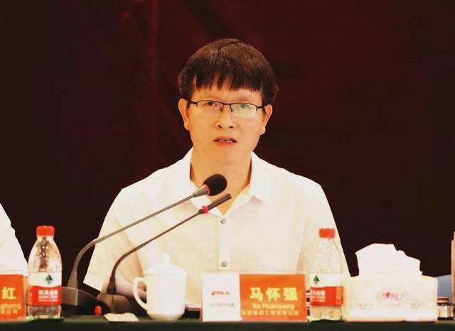 马怀强通报2019年上半年经济运行情况会上,吴红兵通报了2019年上半年