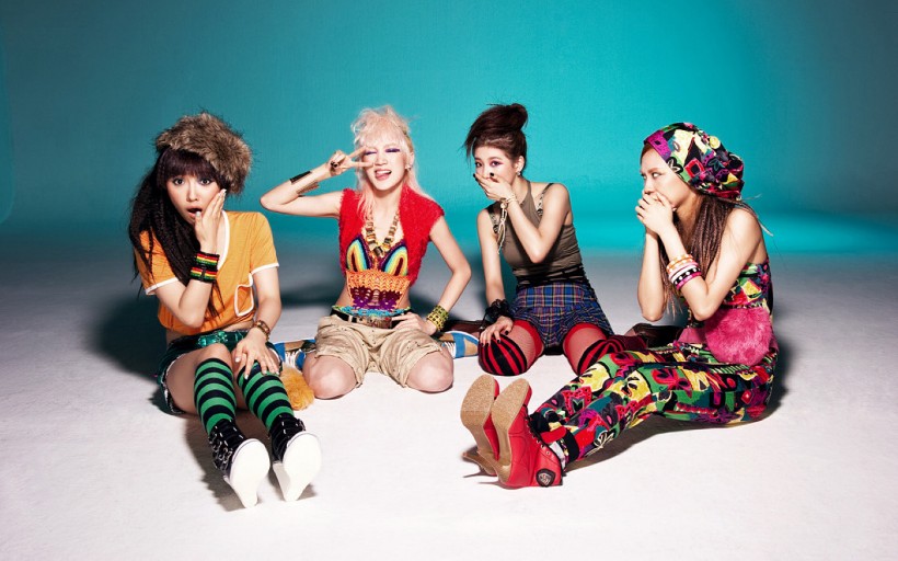 桃花盛开爱情招手八月哪些生肖很甜蜜