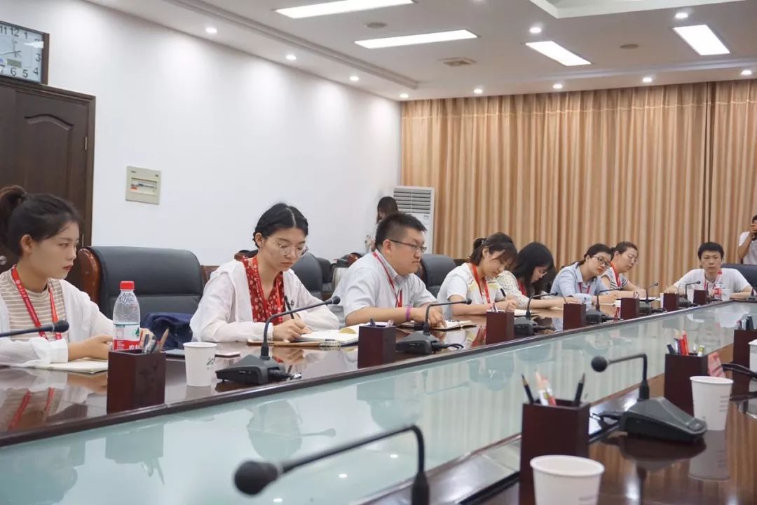会上,孟津县委组织部部长王少波从历史传承,文化底蕴,自然地理,交通