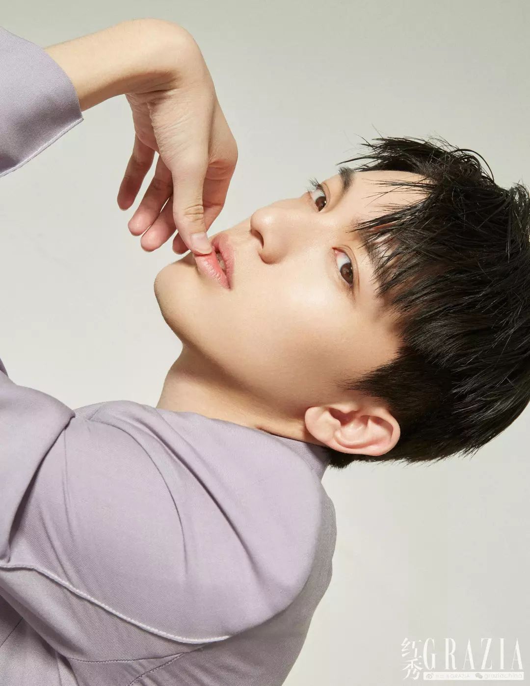 星匠闫妮韵味十足宛如三十岁我在时间尽头等你定档12月