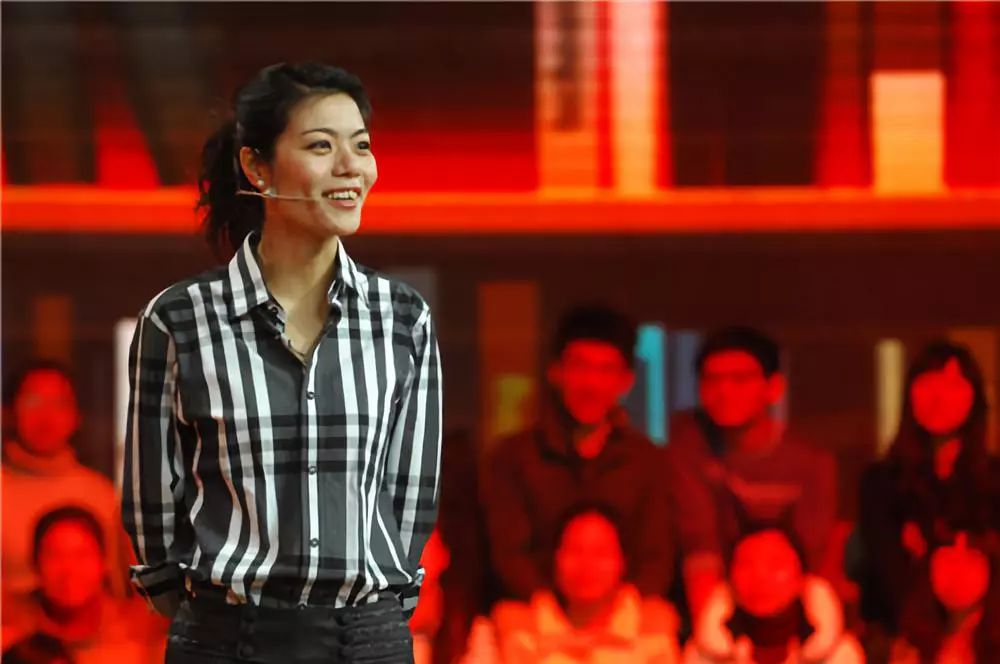 复旦最美女教授陈果我自风情万种与世无争