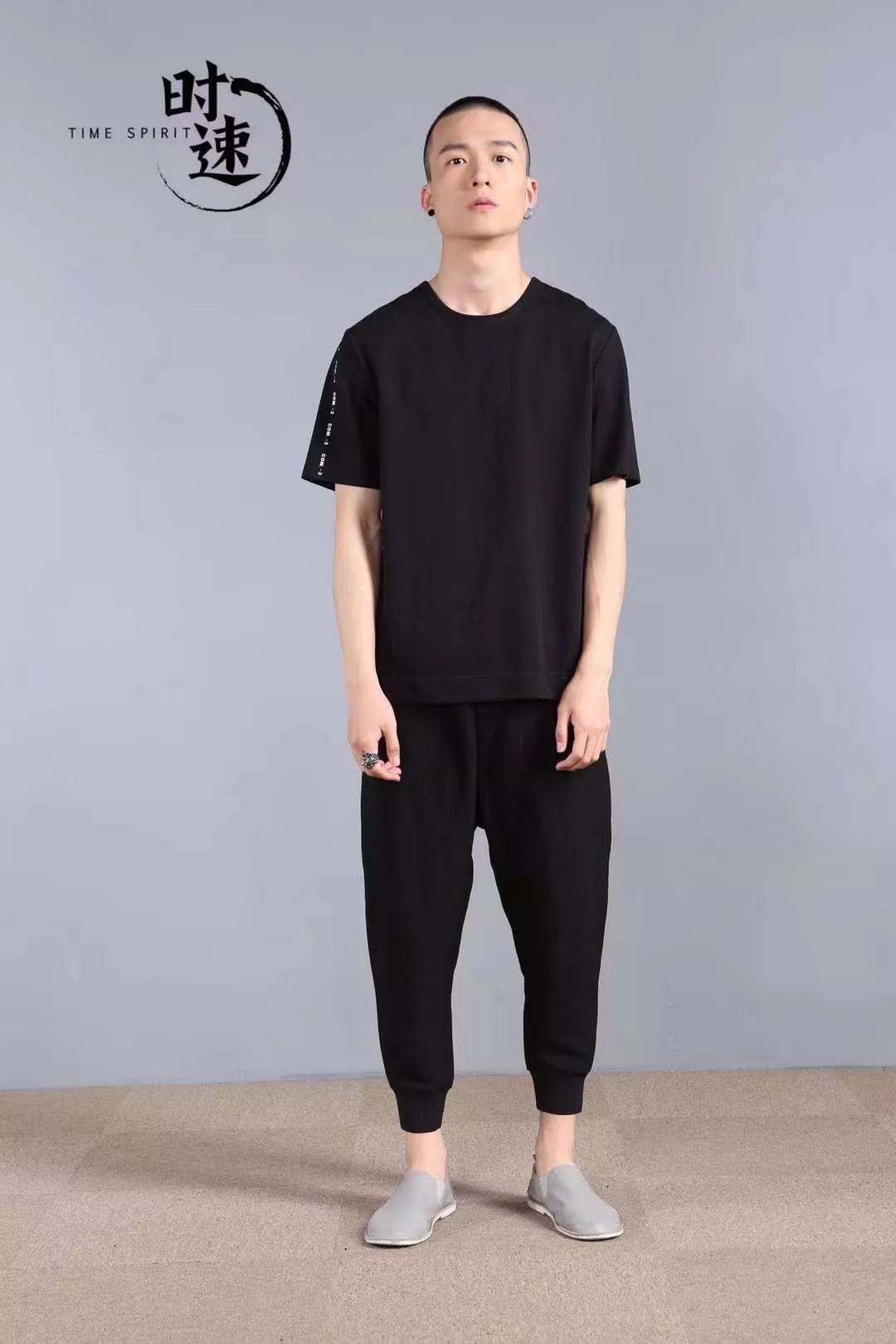 时速男装品牌感恩会全场买一送一