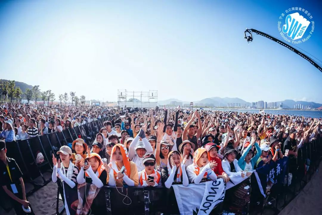 全国超1万人来到北仑的海边,赶了一场乐队的夏天~_音乐节