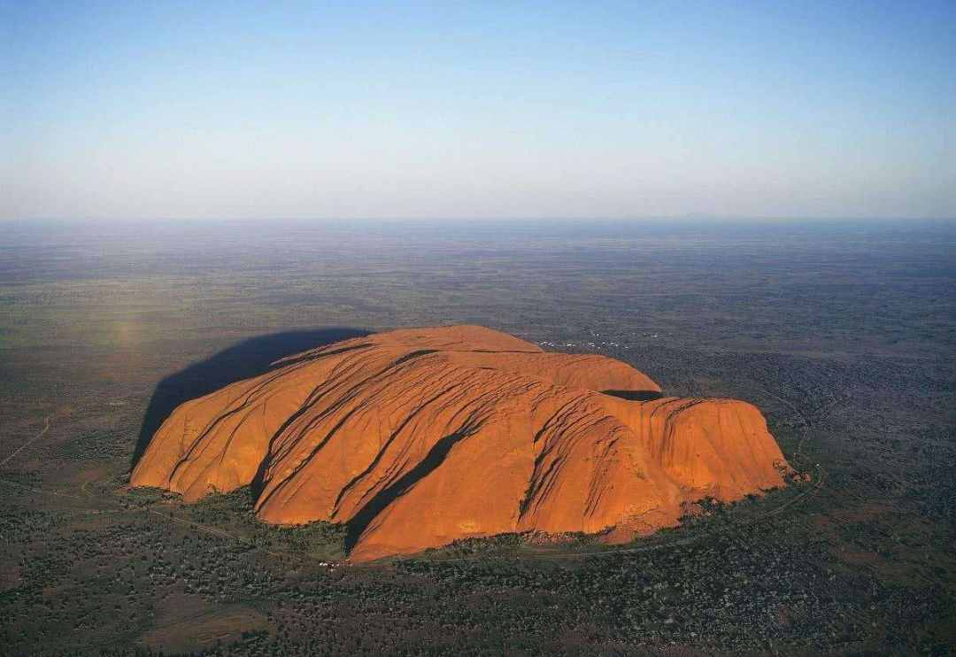 世界上最大的单体岩石澳大利亚乌鲁鲁