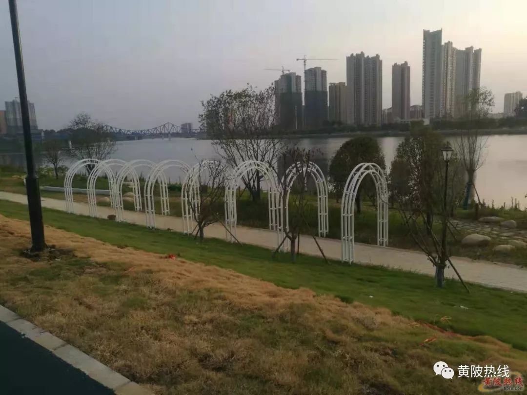 黄陂滠水公园鲁台部分已建成大半