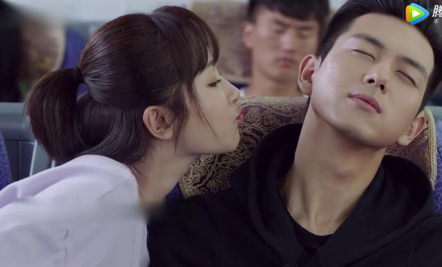 韩商言求婚被拒6方人员反应不同吴白偷笑却一针见血安慰佟年