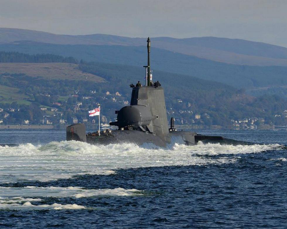 英国"机敏"级攻击核潜艇过去几个月以来,美伊的关系由于袭击油轮,击落