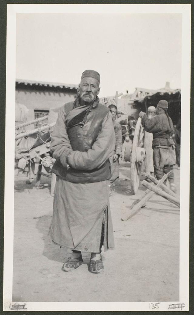 1910年泰晤士报记者拍苍凉的大西北和贫穷的大西北人