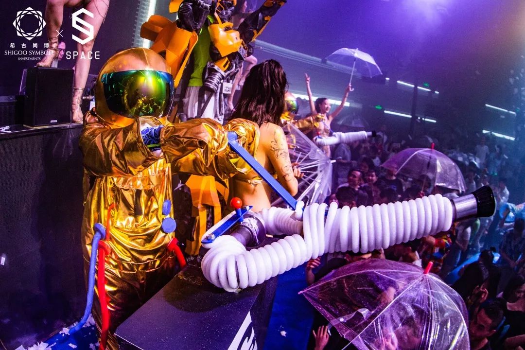 spaceclubletsgurgle室内湿身派对第二趴回顾