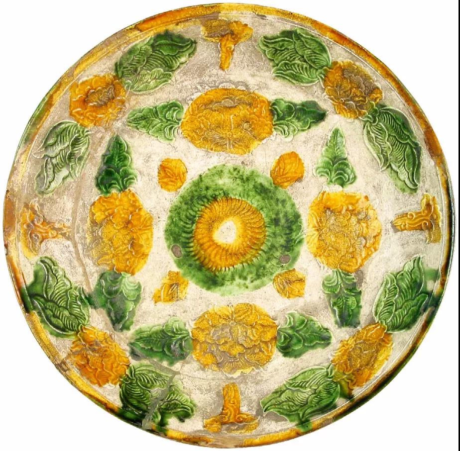 辽三彩与辽文化