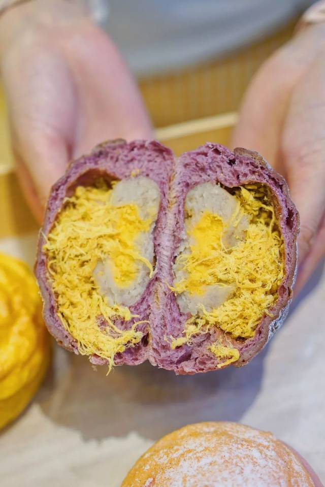 奈雪新品嘟嘟包来了会拉丝