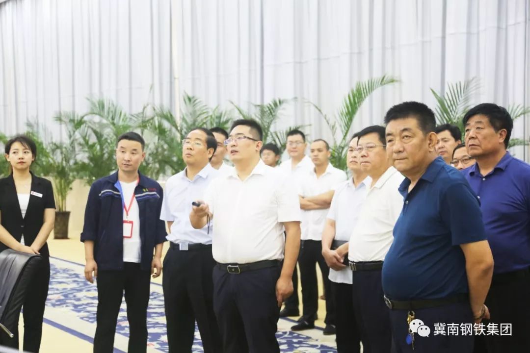 集团董事长王树华,副董事长王永田,副总孙学兵,李红斌,张超以及公司