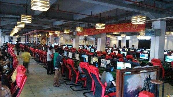 蓝洞警告!网吧魔改客户端成顽疾,网友:硬盘一插自家电脑超进化