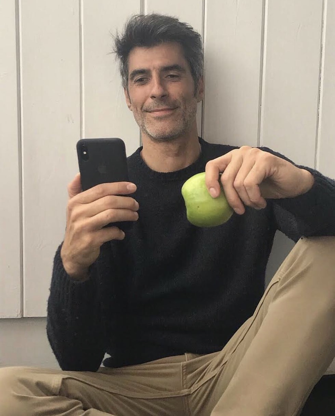 西班牙超模jonkortajarena公布新恋情告别过去thankunext