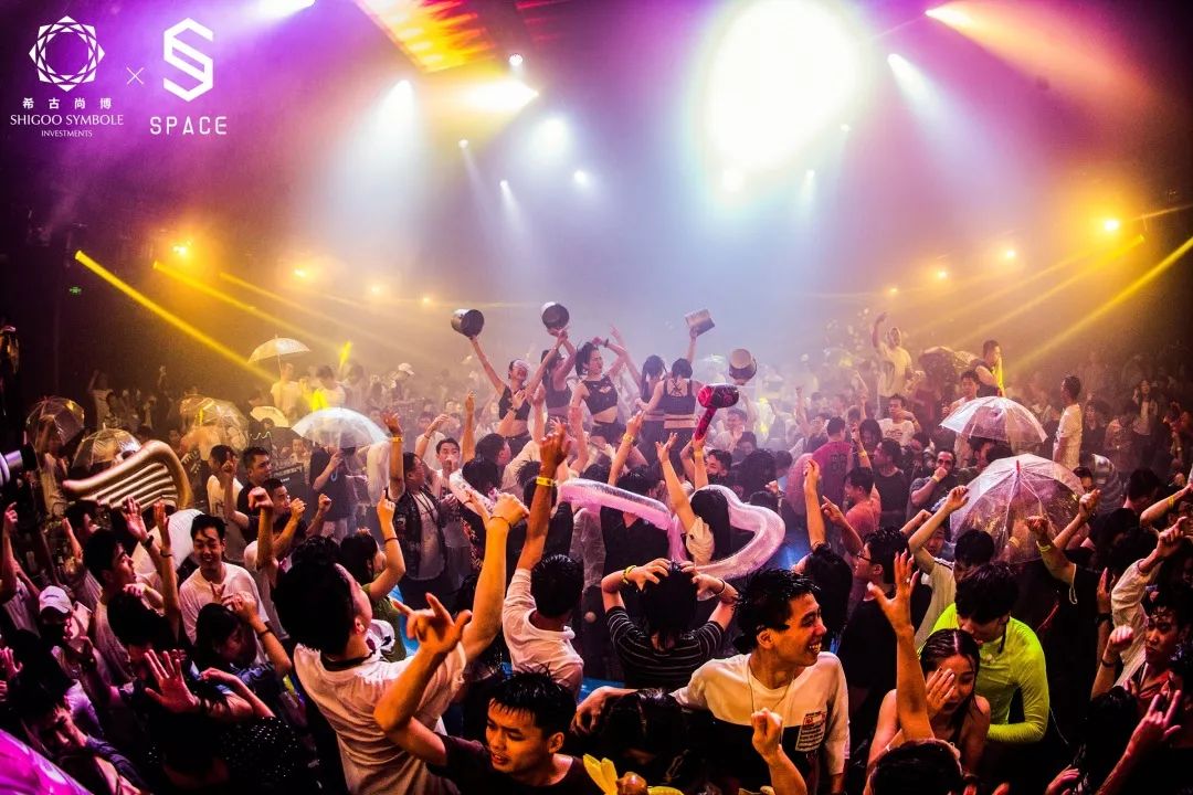 spaceclubletsgurgle室内湿身派对第二趴回顾