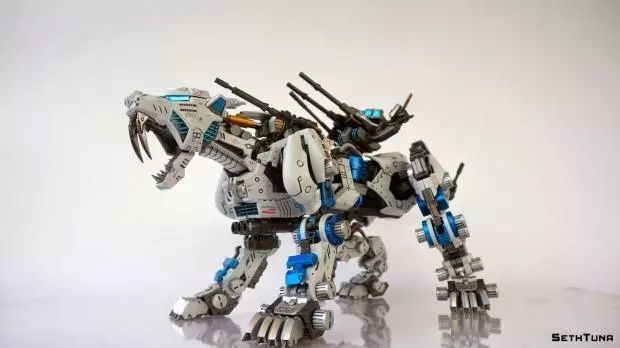 模玩控:1/72 精涂版白色机械剑齿虎
