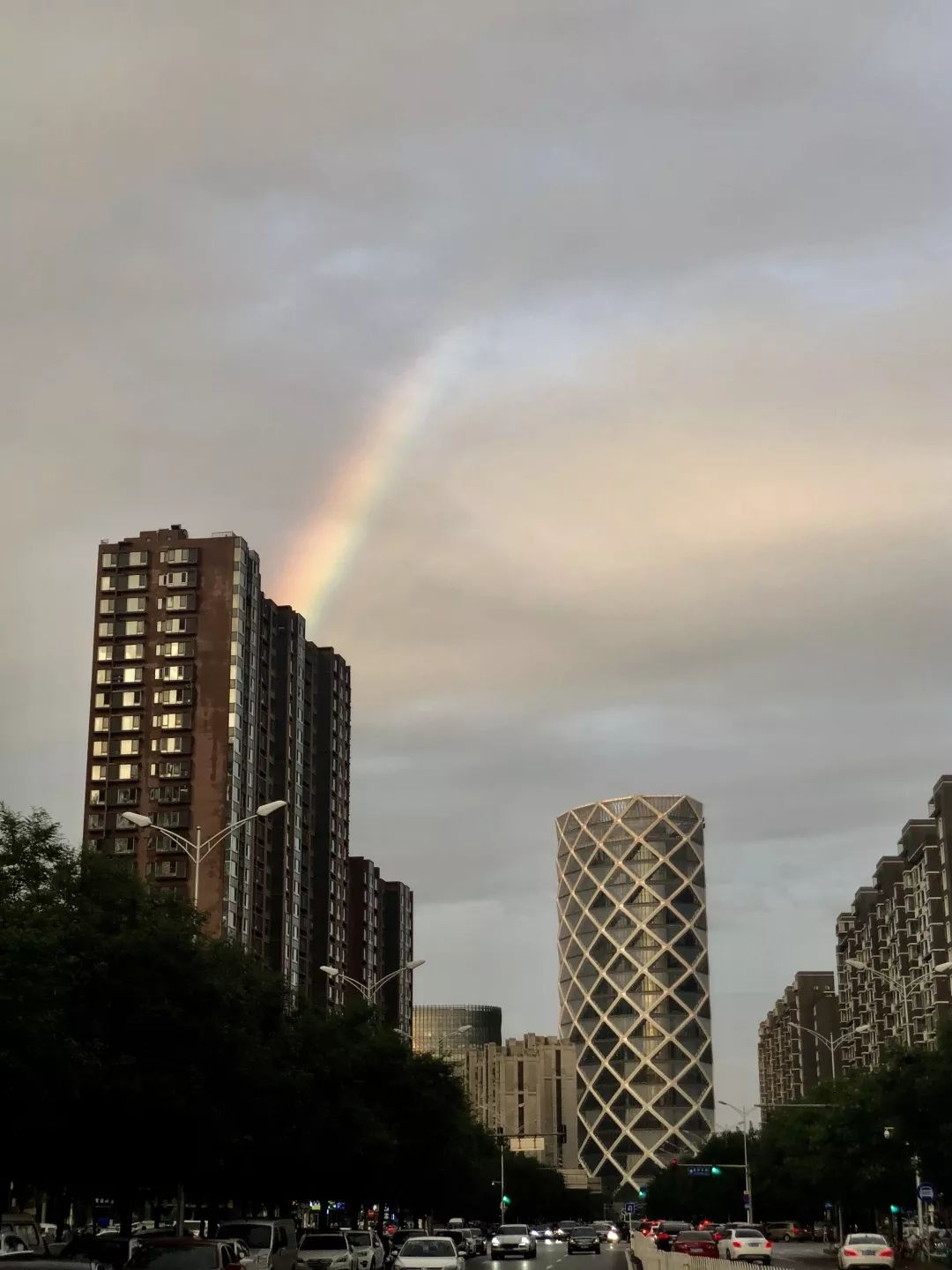 雨过天晴,最美彩虹刷屏朋友圈,大量美图来袭!