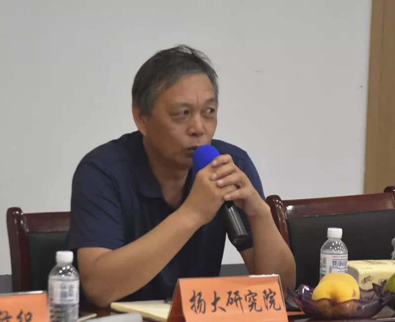 扬大(常熟)现代农业发展研究院沈新平教授详细介绍了水稻无公害种植