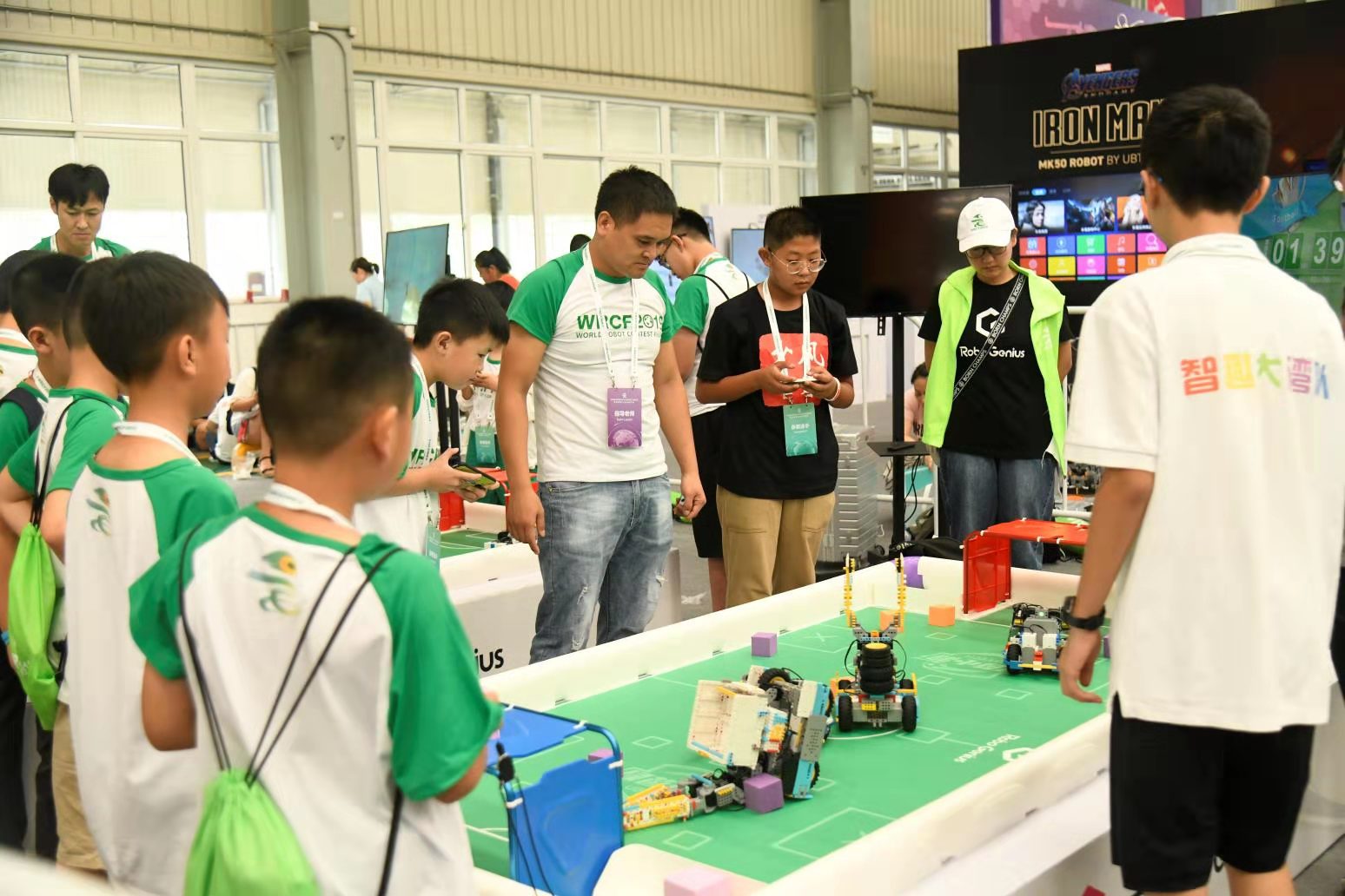 青少年机器人设计大赛举行 全球五千余名"智能新星"决战保定
