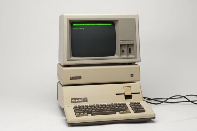 进军商业市场的apple iii