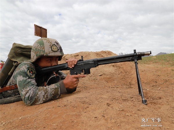 高达1000!看这些喷火神兵高原"玩火"