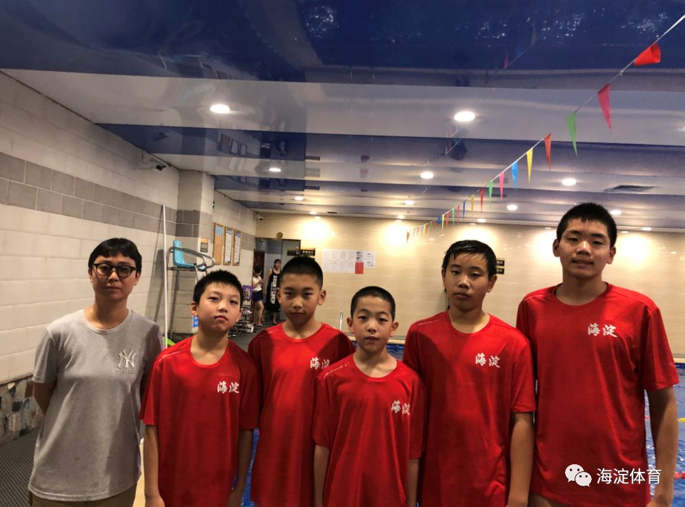 我区代表队在北京市青少年游泳锦标赛狂揽40金29银19铜