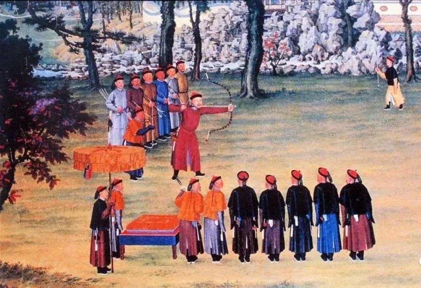 满洲被称为马背上的民族,国语骑射为满洲之本,故满洲马上远动,也是