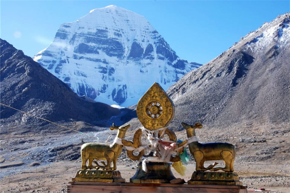 中国最神秘的圣山高度远低于珠峰却至今无人能攀登上去