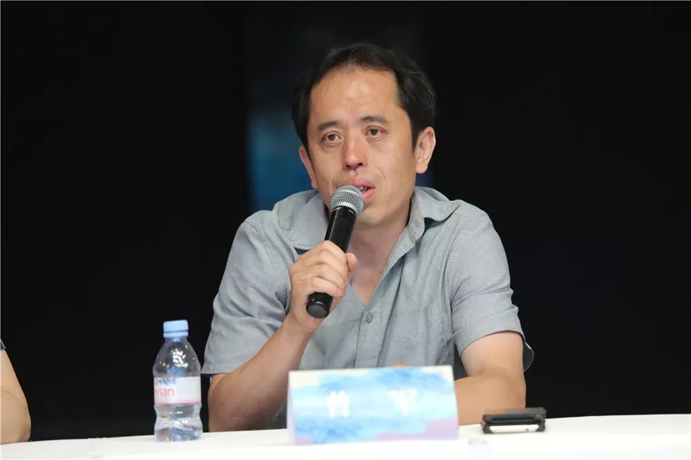 南京市博物总馆副馆长,南京市民俗博物馆馆长 曾军 先生;来自博物届