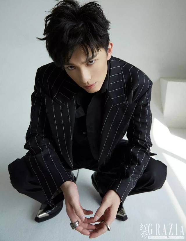 星匠闫妮韵味十足宛如三十岁我在时间尽头等你定档12月