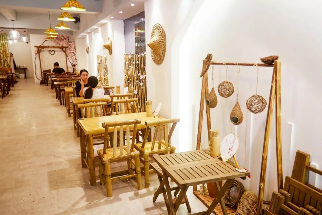 拥有6家分店的超古风糖水店,终于空降汕头!一秒俘获全城少女心.