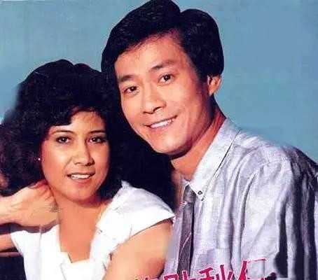 1977年,甄妮嫁给了香港名人乡绅张人龙的小儿子张富声.