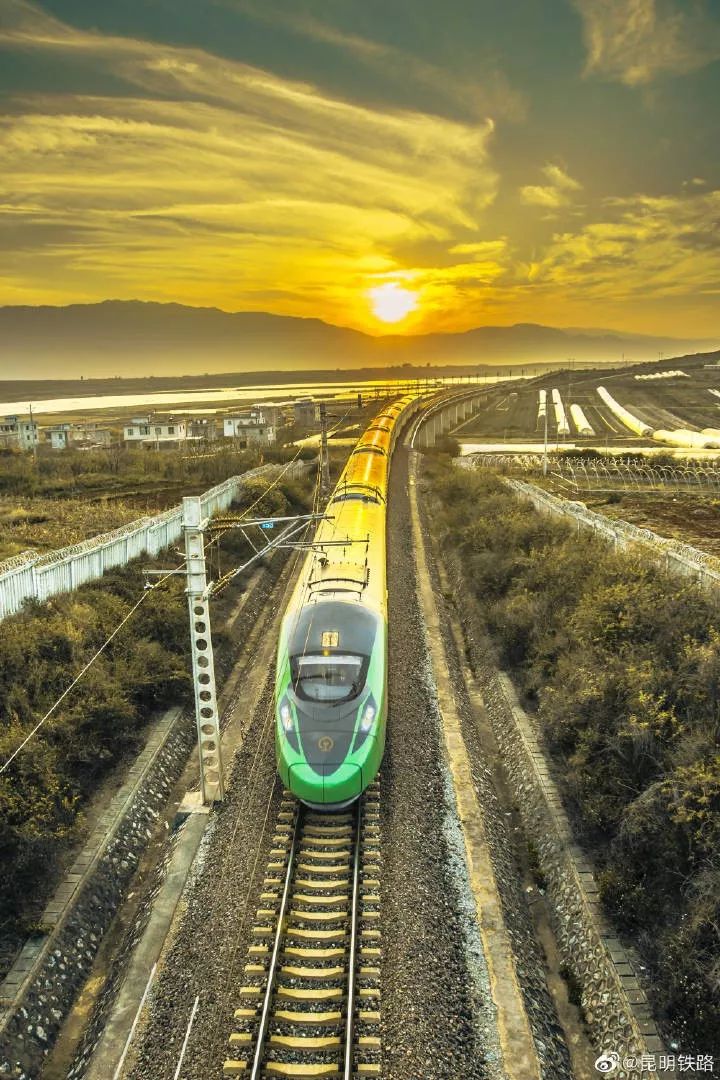 好消息!7月30日起 昆明至大理丽江动车试行电子客票