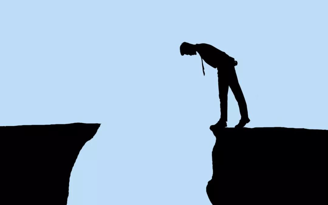 【健康心理】骨子里自卑的人,会有这几种表现,你"中枪"了吗?