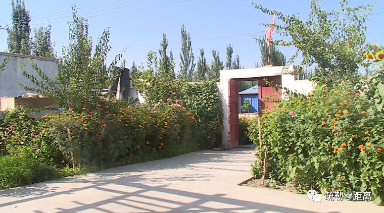 广播电视和旅游局驻疏勒县塔孜洪乡素喀贝希村工作队副队长古再丽努尔