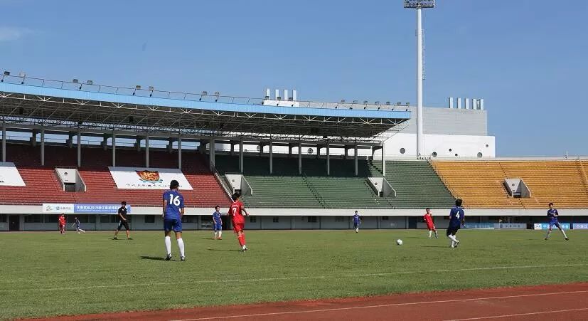 足球交流赛今天在富邦体育场进行 | 香港青少年体育交流团访甬_宁波
