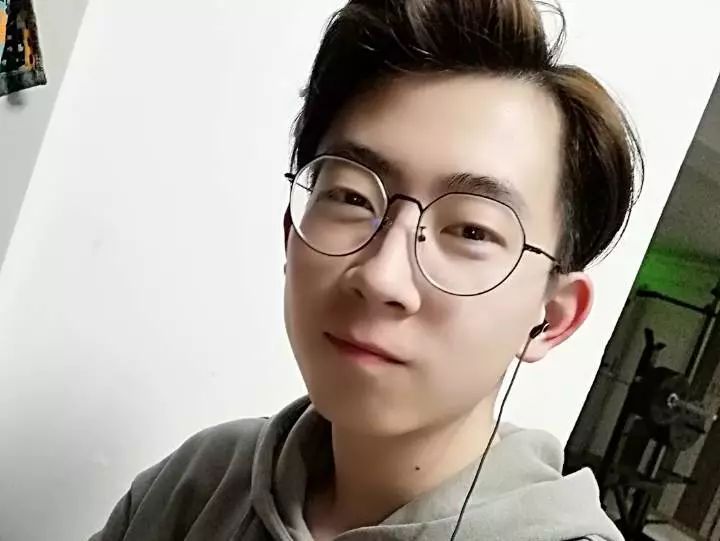 部门介绍大盘行走的atm机外事部