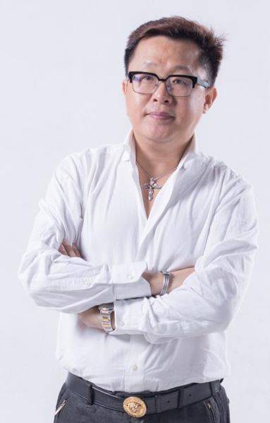 郭斌文↓韩国正然制鞋描绘金奖,阿尔夫制鞋(10个月)描绘金奖获得者,为