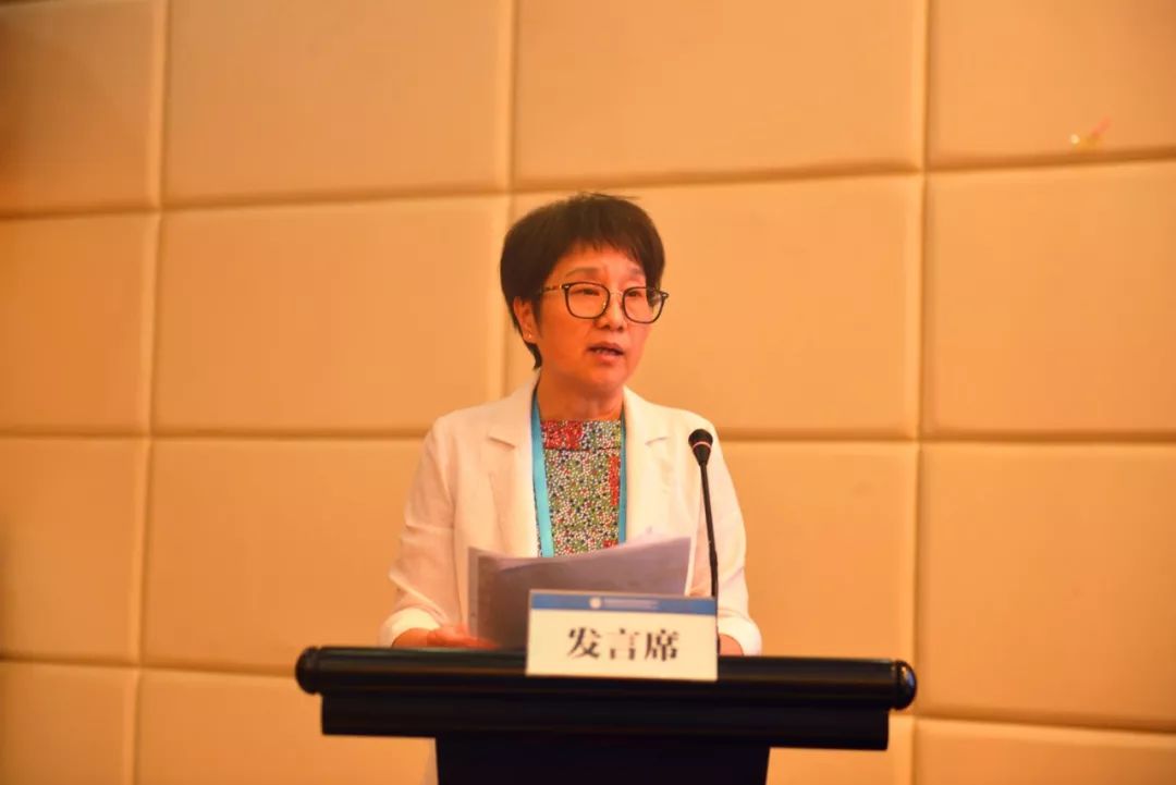 贵州省教育厅副巡视员龚宁发言教育部普通高等学校人文社会科学重点