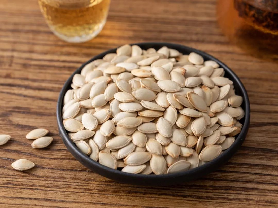 经过手工挑选的南瓜子好嗑好吃不上火