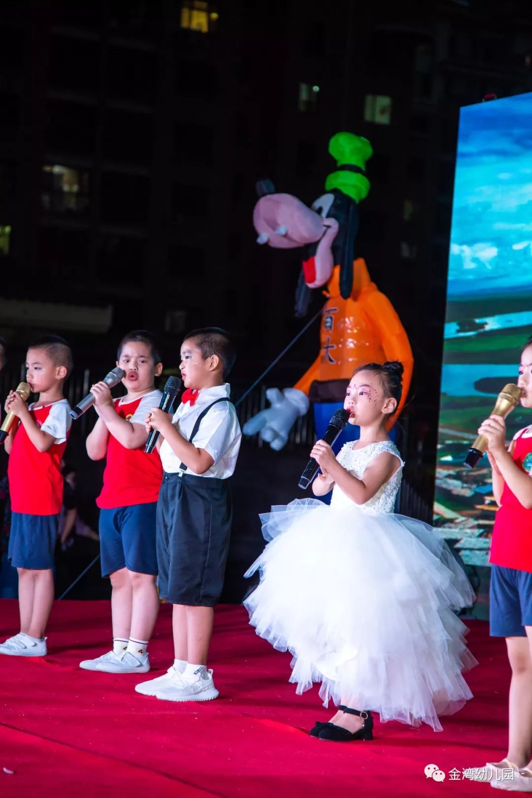 【毕业典礼文艺汇演】——大一班精彩瞬间_节目