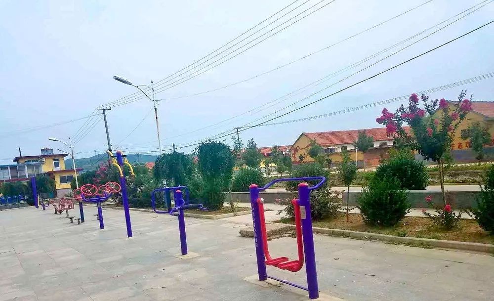 观摩交流树标杆比学赶超再鼓劲羊郡镇召开乡村振兴暨美丽乡村建设工作