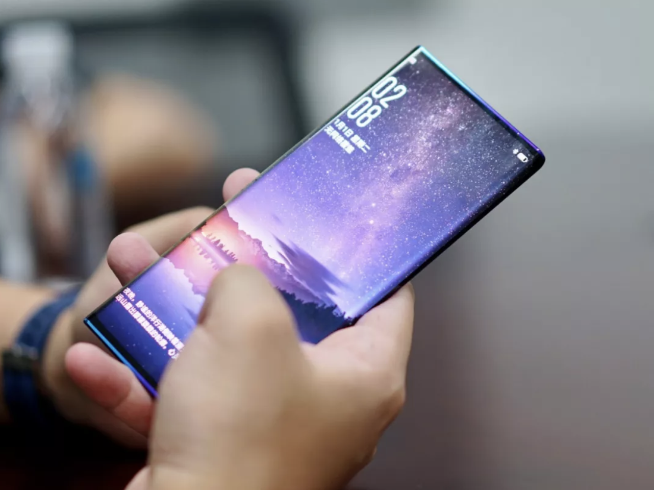 oppo 公布「瀑布屏」无边框手机